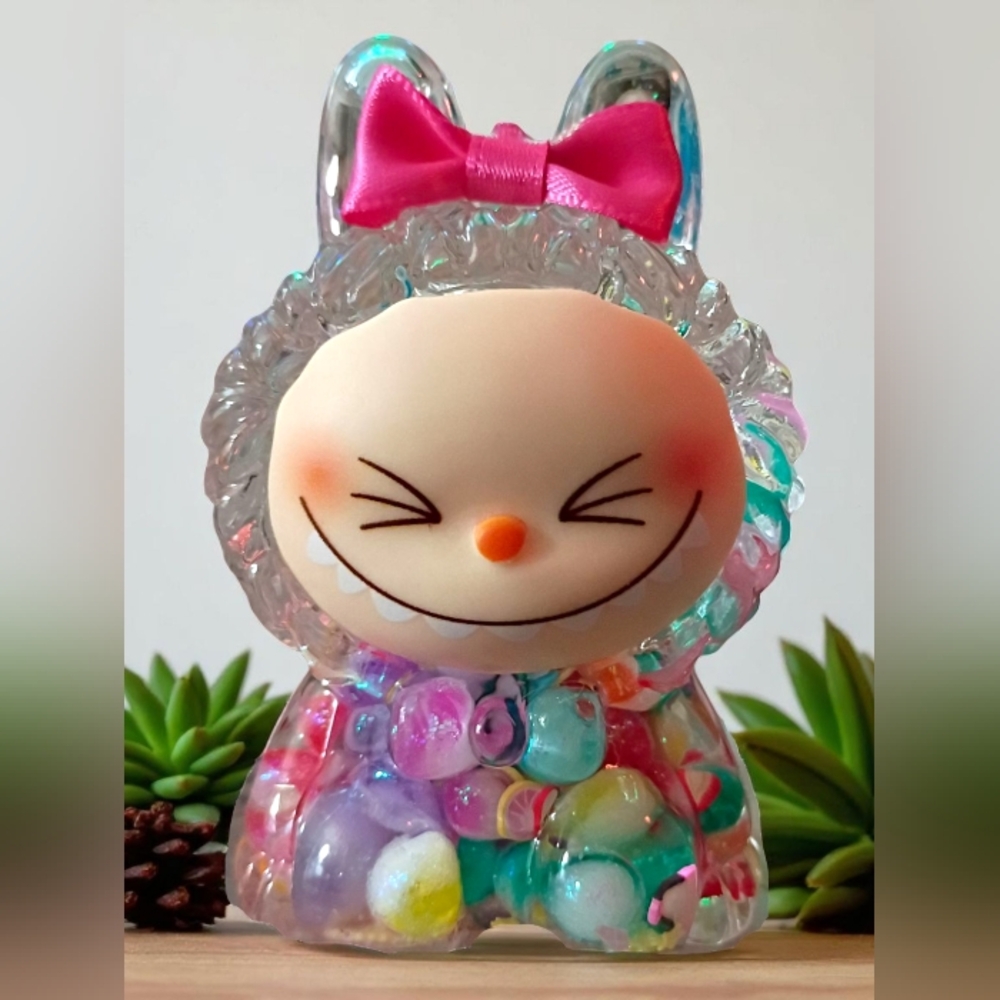 Smiling CLEAR LABUBU The Monsters Figurine Pink Bow Colorful Beads Liquid Fidget